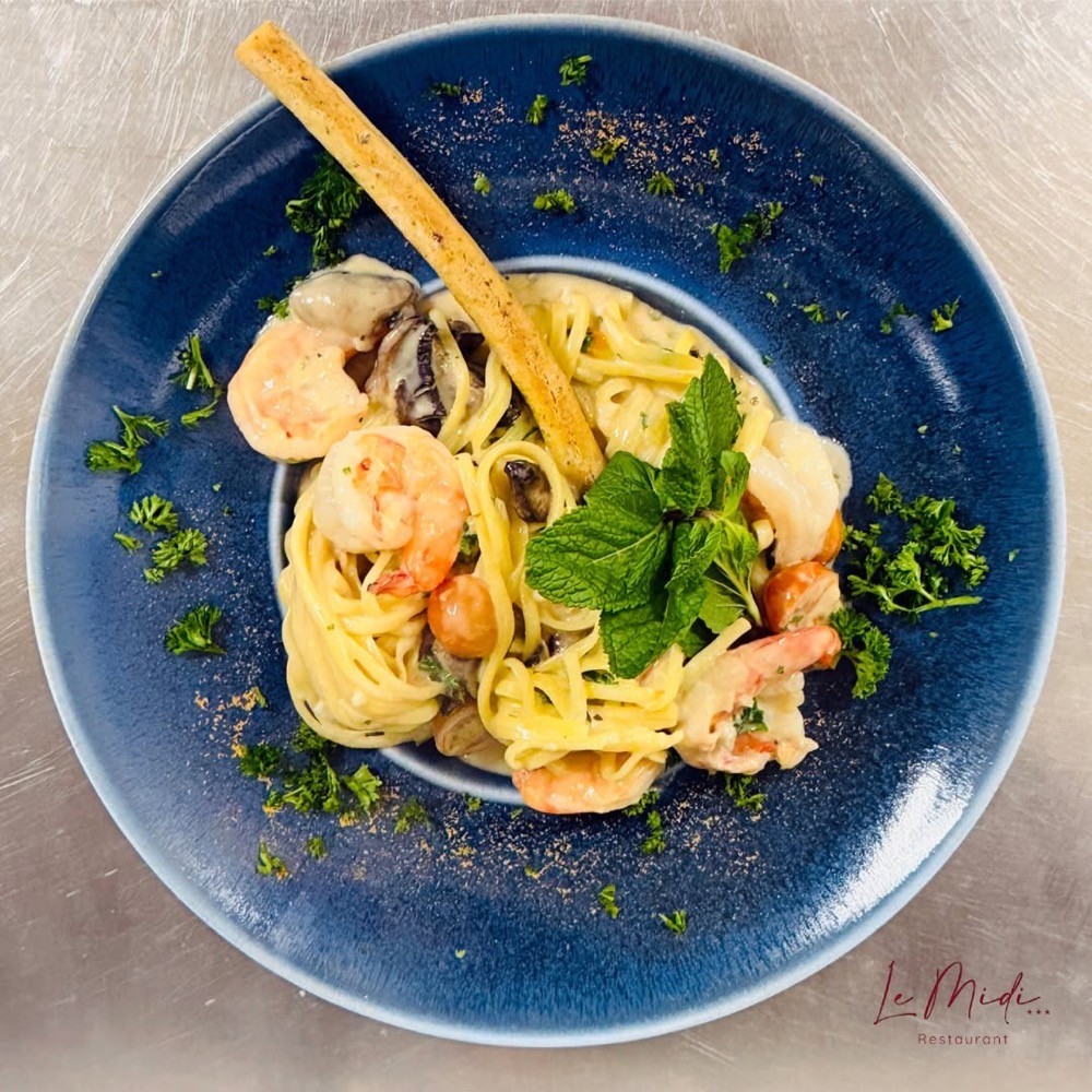 Pâtes aux scampis, poissons et fruits de mer au Midi à Verviers